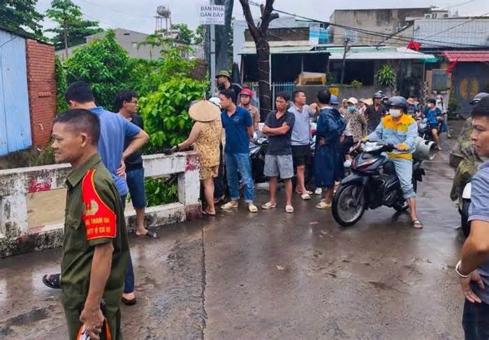 Đồng Nai mưa lớn, bé gái 10 tuổi nghi bị nước cuốn trôi
