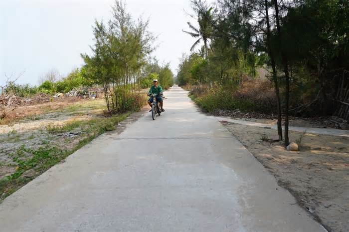Dự án đường ven biển ở Quảng Ngãi khiến nhiều cán bộ xã và giám đốc vướng lao lý