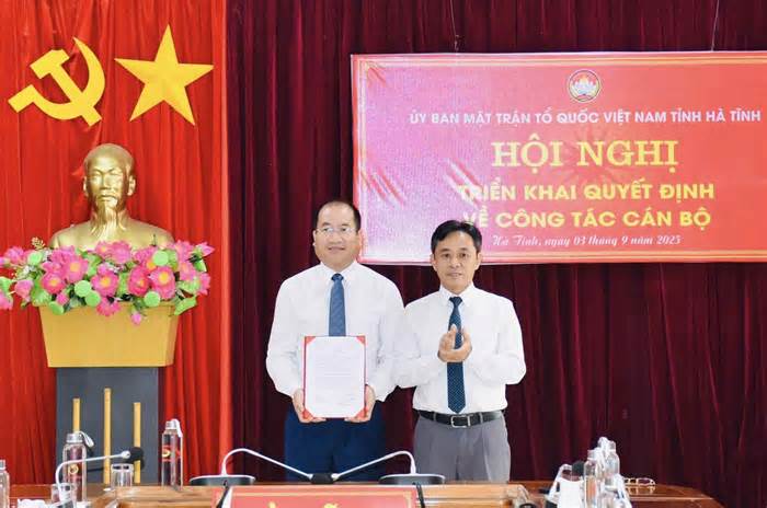 Giới thiệu ông Nguyễn Thế Hoàn để bầu giữ chức Chủ tịch LĐLĐ tỉnh Hà Tĩnh
