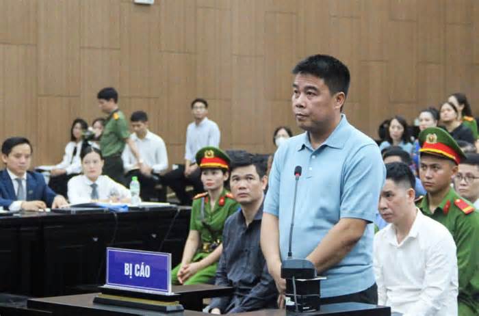 Luật sư đề nghị miễn trách nhiệm hình sự tội đưa hối lộ cho ông chủ Phúc Sơn