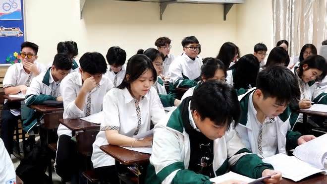Trường đại học dừng xét học bạ, sĩ tử giỏi có thêm cơ hội