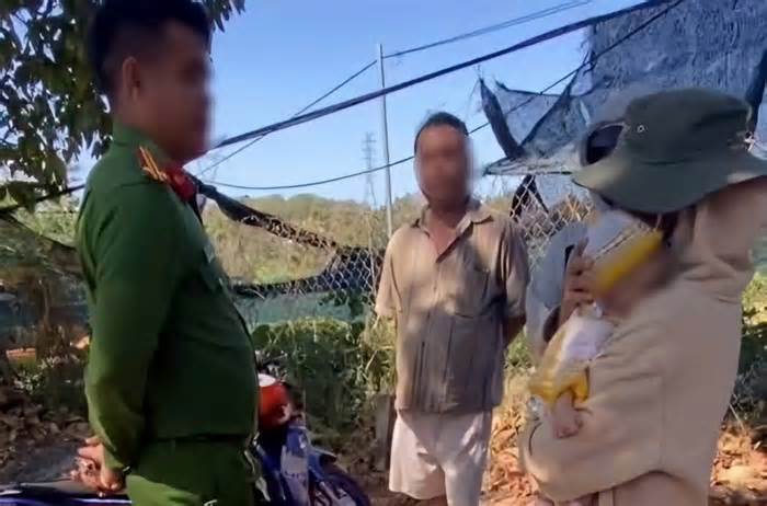 Con khóc giữa quán cơm, mẹ bị báo công an vì nghi bắt cóc