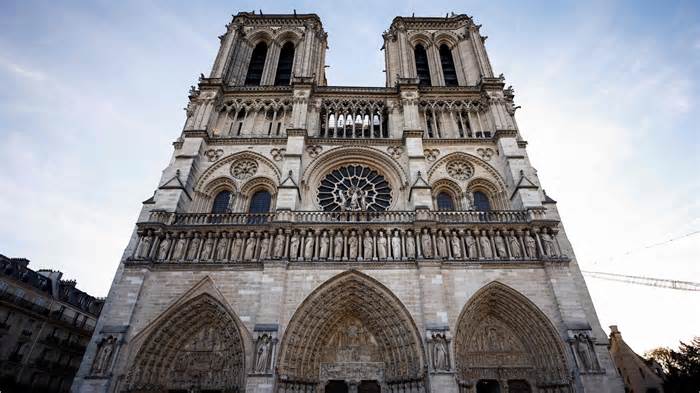 Nhà thờ Đức Bà Paris mở cửa trở lại sau 5 năm trùng tu