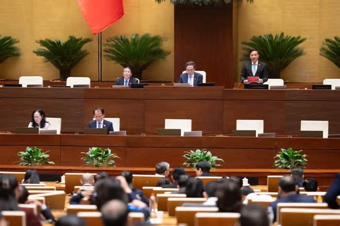 Quốc hội thông qua Luật Dẫn độ có quy định quyền giữ người trong trường hợp khẩn cấp