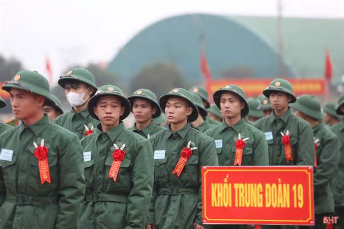 Nam thanh niên ở Hà Tĩnh bị phạt hơn 62 triệu đồng vì trốn nhập ngũ