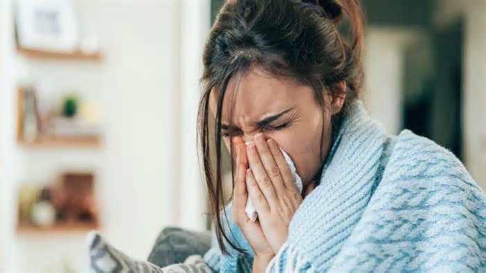 Thực hư thông tin ‘COVID-25 có chủng vi rút mới với triệu chứng lạ’?