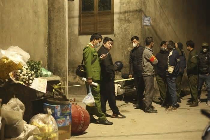4 người chết trong nhà ở Hà Nội: Chưa thấy người con trai sống cùng nạn nhân