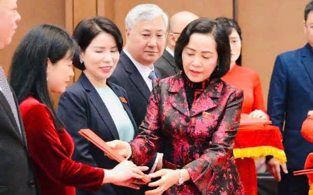 Phê chuẩn nhân sự phó chủ nhiệm các ủy ban mới của Quốc hội