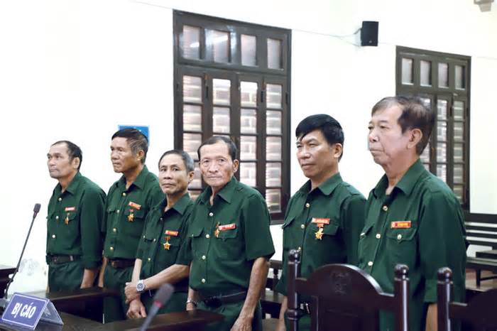 Hoãn phiên tòa xét xử sáu cựu chiến binh ra tù tiếp tục kêu oan