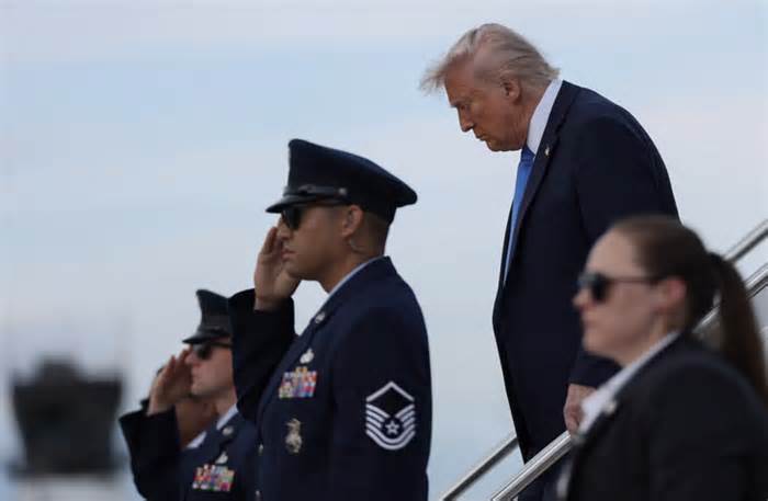 Tin tức thế giới ngày 3-5: Mỹ có thể diễu binh dịp sinh nhật ông Trump; Ukraine mua vũ khí Mỹ