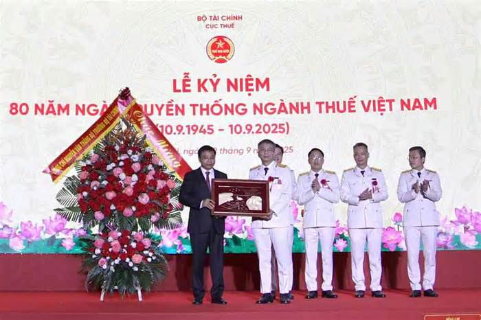 80 năm ngành Thuế, giữ vững vai trò trụ cột ngân sách quốc gia