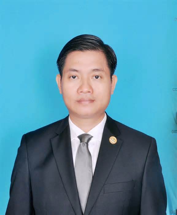 Bỏ tên cha trên giấy khai sinh được không?