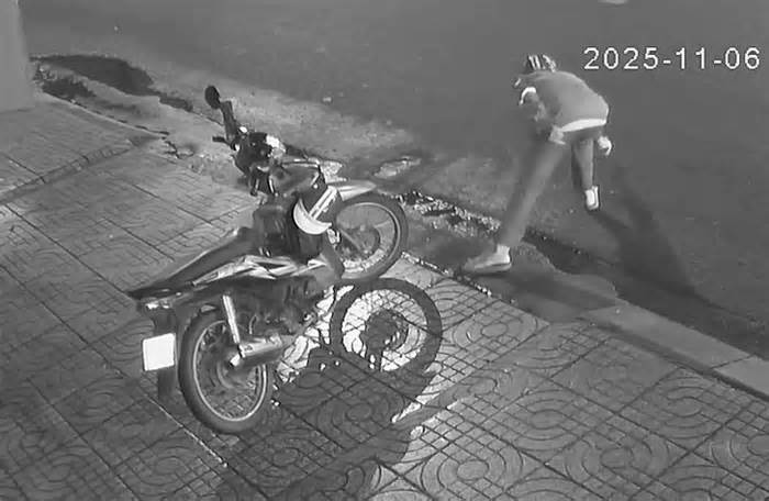 Xác minh người đàn ông rải đinh nhọn trên đường ở TP.HCM