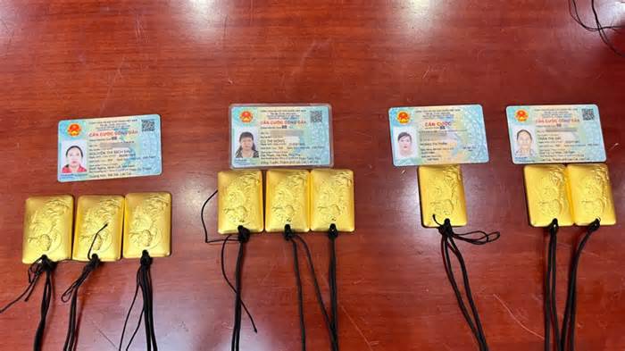 Lào Cai bắt giữ nhóm phụ nữ vận chuyển hơn 2,5 kg vàng lậu qua biên giới