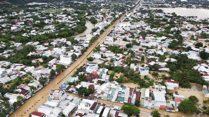 Lũ các sông ở Khánh Hòa đã xuống, nhưng dự báo lên lại trong đêm nay