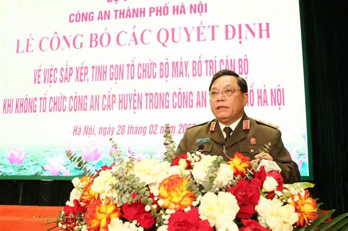 Công bố quyết định của Bộ Công an giải thể 30 Công an cấp huyện ở Hà Nội
