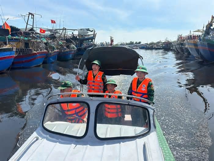 Bão Ragasa suy yếu, Hải Phòng dỡ lệnh cấm biển