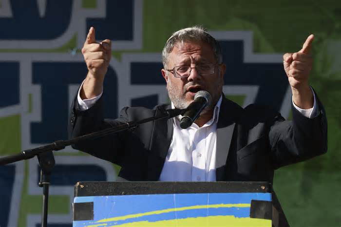 Bộ trưởng Israel dọa từ chức nếu Tel Aviv ngừng bắn với Hamas