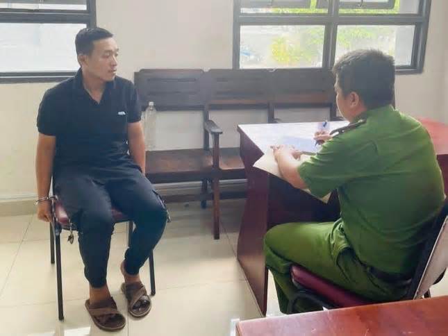 Bảo vệ chung cư cầm cố ôtô cư dân, lĩnh 12 năm 6 tháng tù