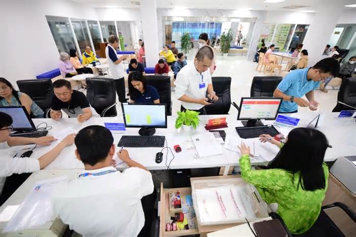 Đề xuất mới số lượng Phó chủ tịch UBND TP.HCM, Hà Nội và các tỉnh, thành