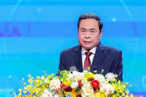 Chủ tịch Quốc hội: 'Kỷ nguyên vươn mình cần công nhân thời đại mới thực sự vừa hồng, vừa chuyên'