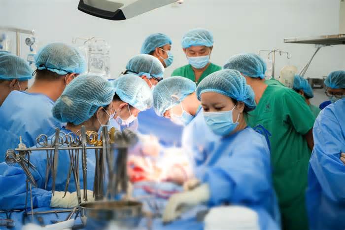 Lần đầu Bệnh viện Thống Nhất ghép tim, cứu bệnh nhân vượt cửa tử