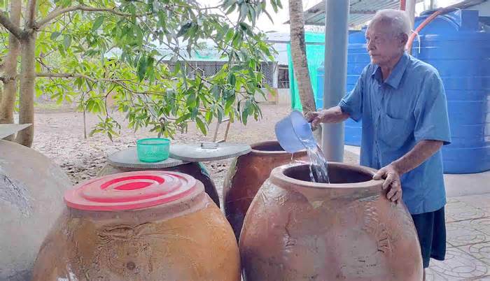 Hàng nghìn hộ dân Cà Mau lo thiếu nước sạch mùa khô