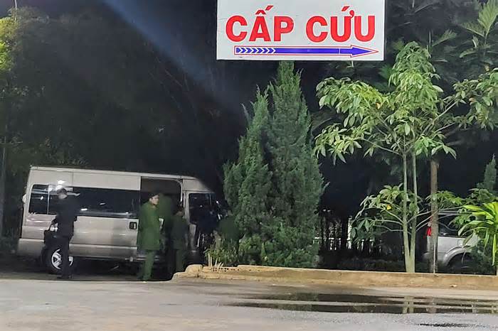 Hàng chục cảnh sát làm việc tại Bệnh viện II Lâm Đồng