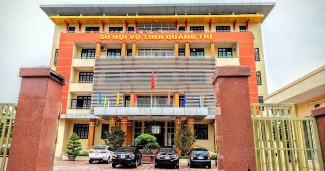 Khi Phó Giám đốc Sở ở Quảng Trị nói 'không bằng giới trẻ'