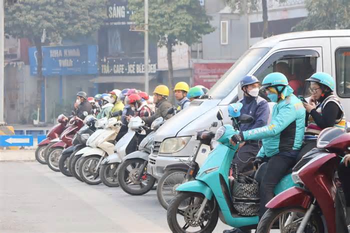 Nửa tháng áp dụng Nghị định 168, giảm gần 23.000 trường hợp vi phạm giao thông