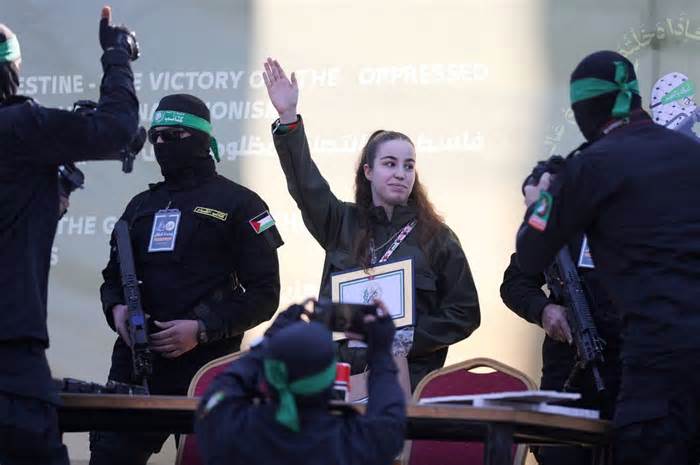 Hamas và đồng minh thả thêm 8 con tin