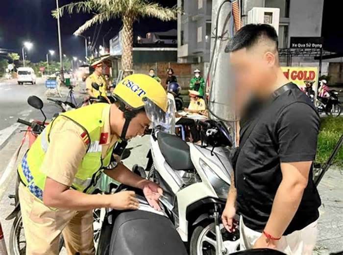 Gần 4.000 tài xế vi phạm giao thông trong ngày đầu năm Ất Tỵ
