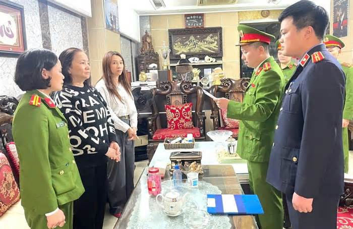 Vợ chồng chủ tiệm vàng nổi tiếng Thanh Hóa bị bắt