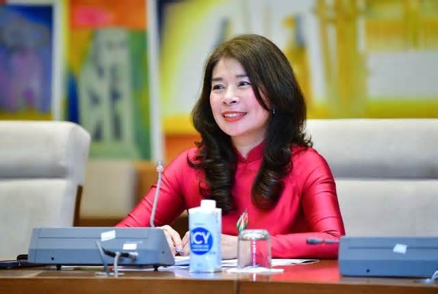 Bản tin 8H: Bổ nhiệm nữ Phó Chủ nhiệm Văn phòng Quốc hội