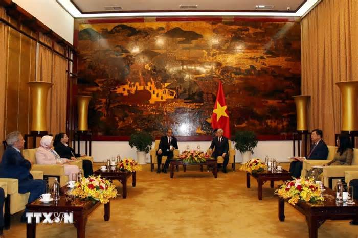 Củng cố và thúc đẩy quan hệ truyền thống Việt Nam-Algeria