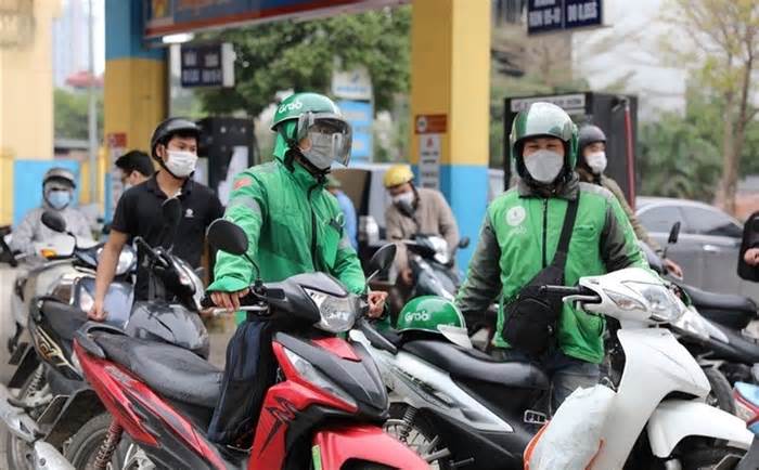 Hà Nội siết quản lý lái xe công nghệ và yêu cầu doanh nghiệp lập quy chế riêng