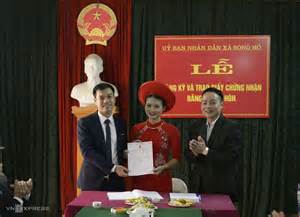Không cần giấy xác nhận tình trạng hôn nhân khi đăng ký kết hôn