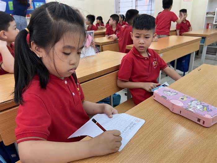 Bộ GD&ĐT khẳng định: Không ‘siết’ dạy thêm học thêm