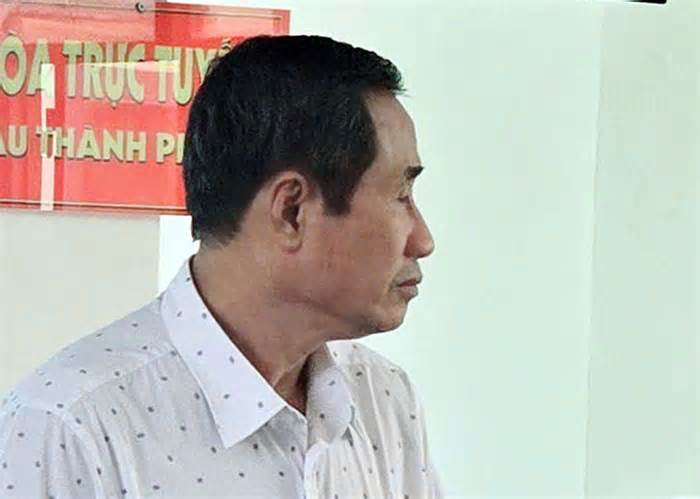 Cựu thẩm phán bị phạt 3 năm tù vì 'ép' đương sự chung tiền