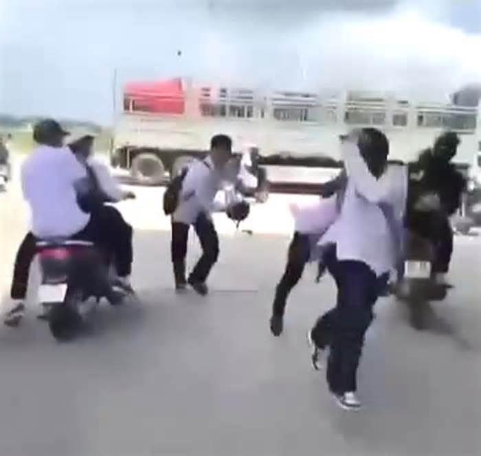 Đừng để học sinh cô đơn trong chính căn nhà của mình