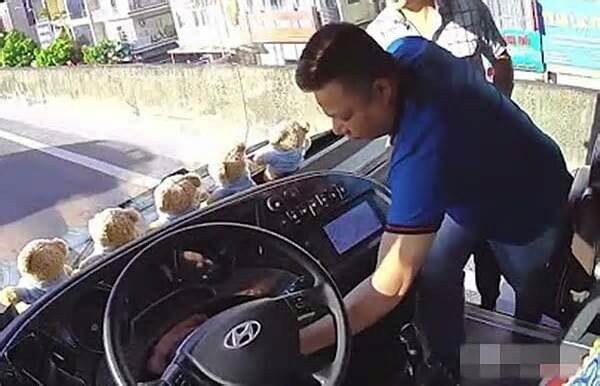 Bài học lao lý từ những vụ tài xế 'chơi ngông' trên đường
