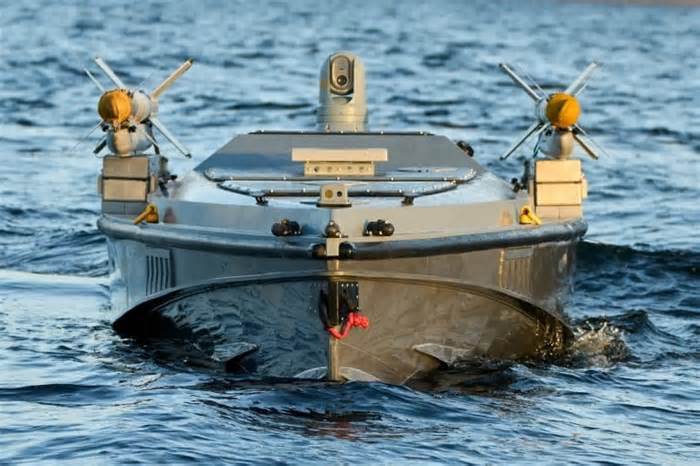 Ukraine trang bị tên lửa đất đối không cho xuồng tự sát Magura V7