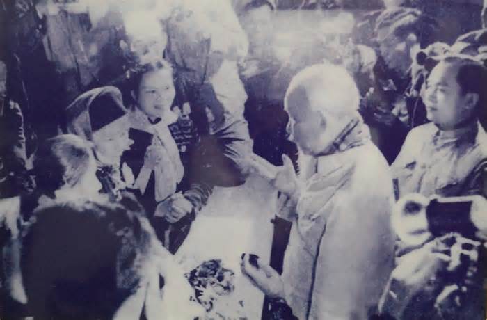 Gặp người 'ngoại đạo' được phong Anh hùng ngành Y tế
