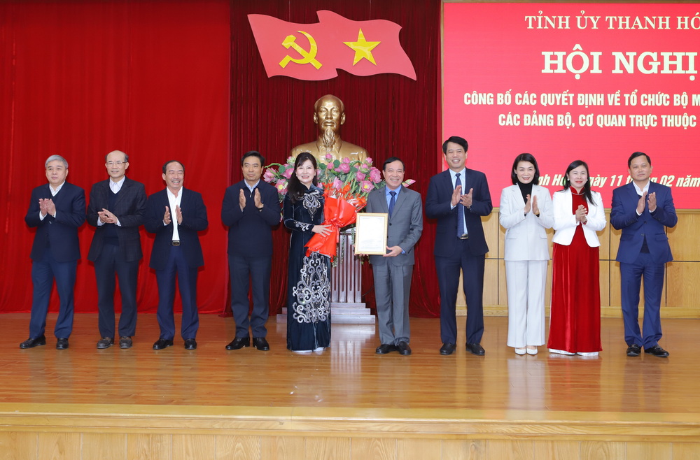 Thanh Hóa công bố các quyết định về tổ chức bộ máy và cán bộ