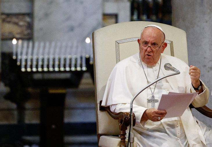 Giáo hoàng Francis chỉ trích kế hoạch trục xuất người nhập cư của ông Trump