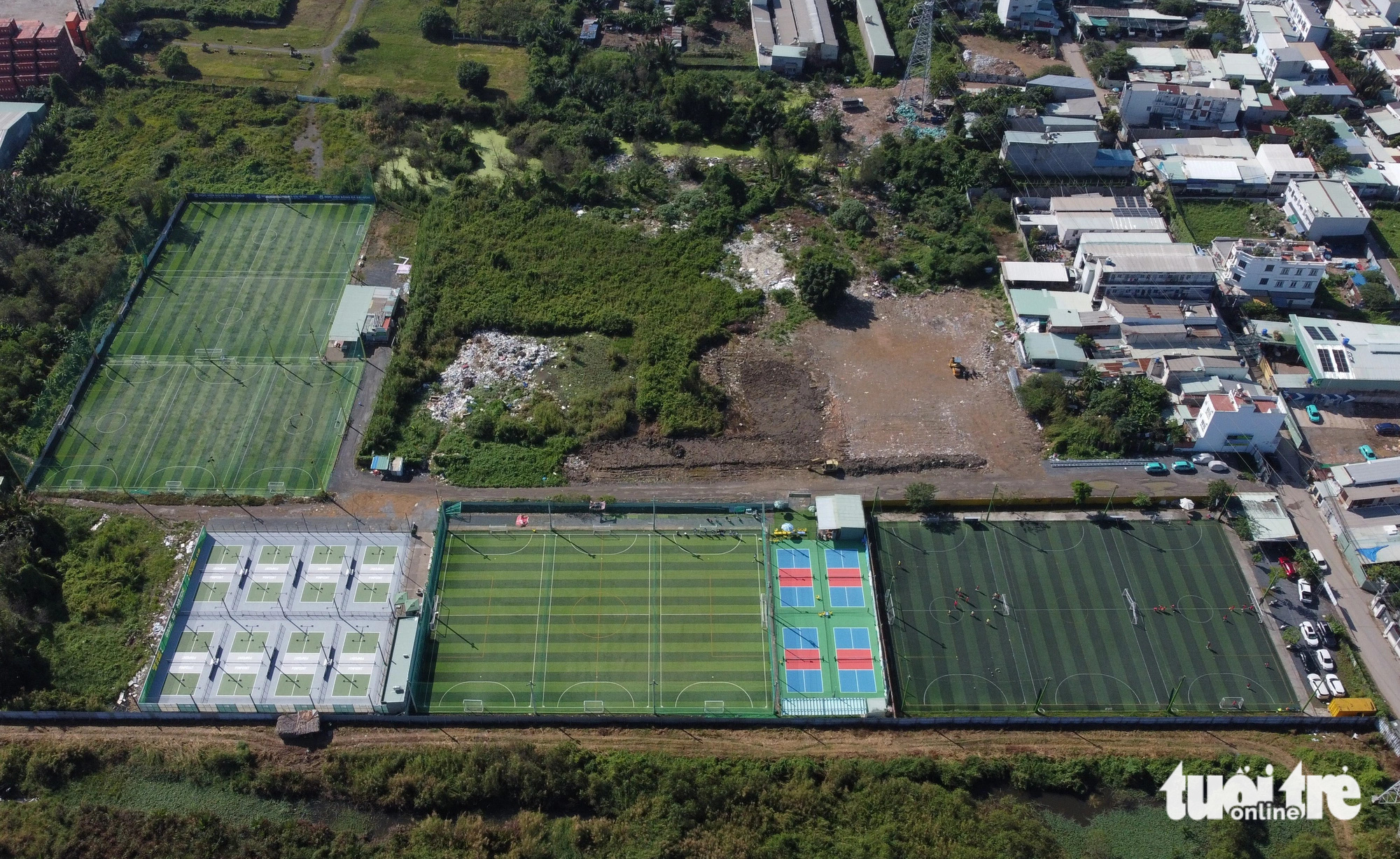 Hàng ngàn m² sân pickleball xây sai phép trên đất nông nghiệp ở quận 7