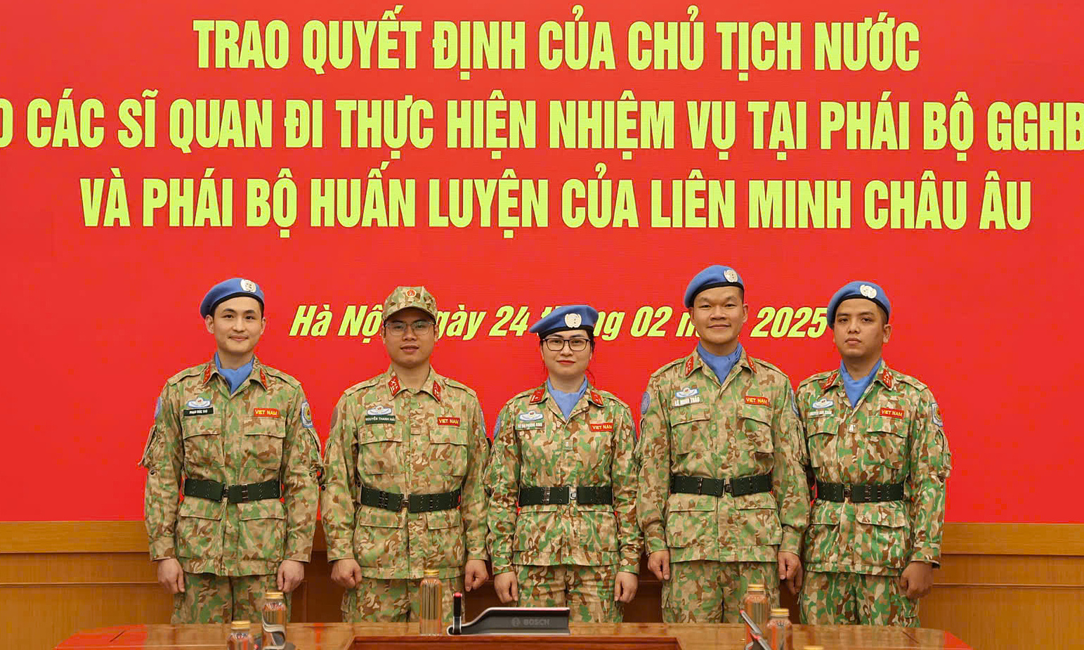 5 sĩ quan nhận nhiệm vụ gìn giữ hòa bình ở châu Phi
