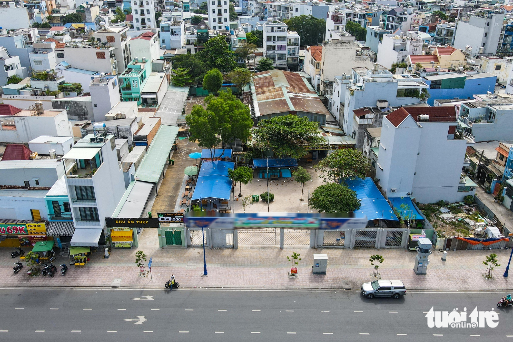 Sau mở rộng đường Tên Lửa, hơn 500m2 đất quy hoạch công viên thành quán nhậu