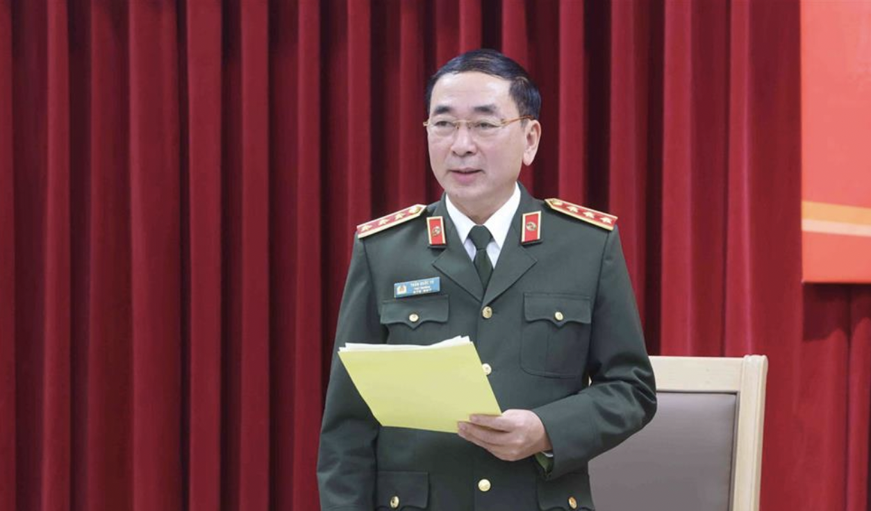 Từ ngày mai, kết thúc hoạt động của 694 cơ quan công an cấp huyện