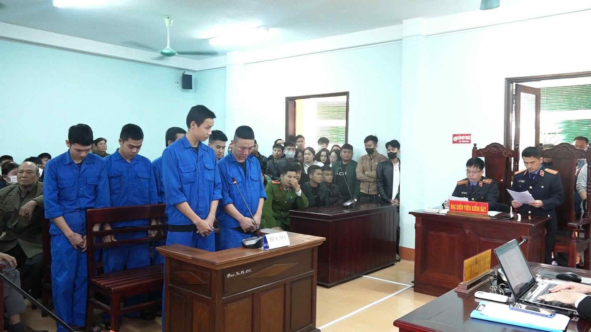 Nhóm thanh niên lĩnh án tù vì tổ chức sử dụng ma túy